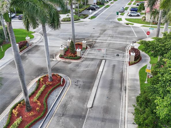 12250 NW 57th St, Coral Springs FL 33076
