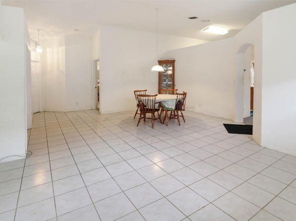 12250 NW 57th St, Coral Springs FL 33076