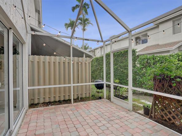 1107 SW 44th Ter 1107, Deerfield Beach FL 33442