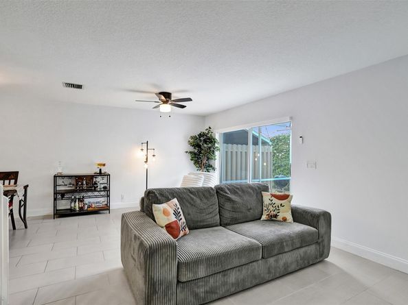 1107 SW 44th Ter 1107, Deerfield Beach FL 33442
