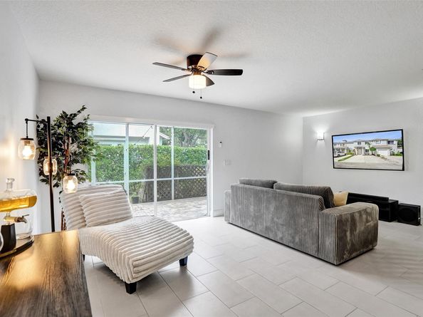 1107 SW 44th Ter 1107, Deerfield Beach FL 33442