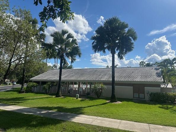 7680 Trent Drive 310, Tamarac FL 33321