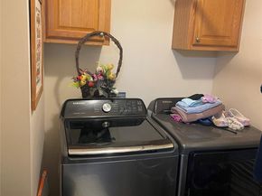 8580 SW 17th St, Davie FL 33324