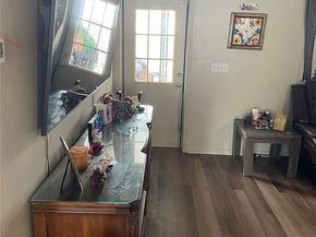 8580 SW 17th St, Davie FL 33324