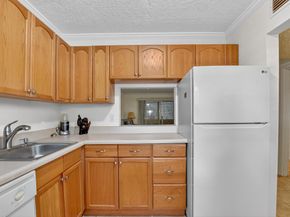 6 Abbey Lane 106, Delray Beach FL 33446