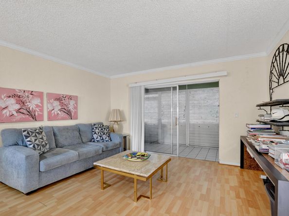 6 Abbey Lane 106, Delray Beach FL 33446