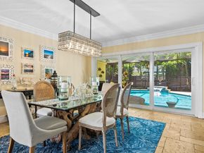 804 S Southlake Dr, Hollywood FL 33019
