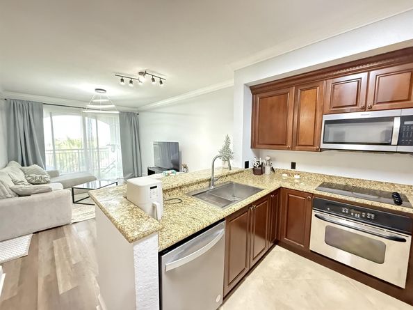 1660 Renaissance Commons Boulevard 2604, Boynton Beach FL 33426