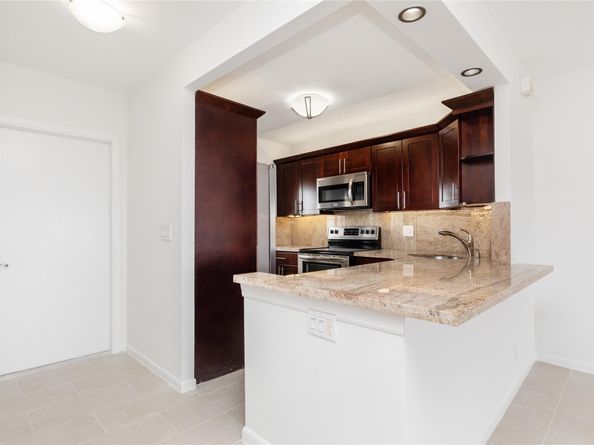 390 N Federal Hwy 406, Deerfield Beach FL 33441