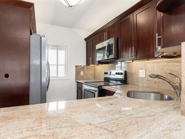390 N Federal Hwy 406, Deerfield Beach FL 33441