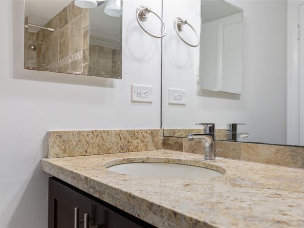 390 N Federal Hwy 406, Deerfield Beach FL 33441