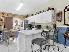 7842 W 34 Ln 202, Hialeah FL 33018