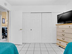 7842 W 34 Ln 202, Hialeah FL 33018