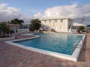 2250 NE 66th St 1528, Fort Lauderdale FL 33308