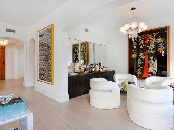 200 NE 2nd Avenue 309, Delray Beach FL 33444