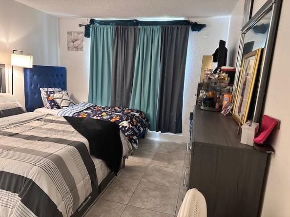 3730 Inverrary Drive 1B, Lauderhill FL 33319