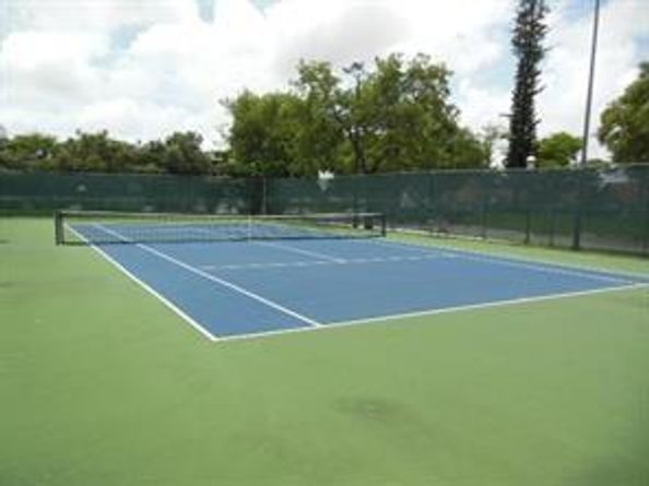 3730 Inverrary Drive 1B, Lauderhill FL 33319
