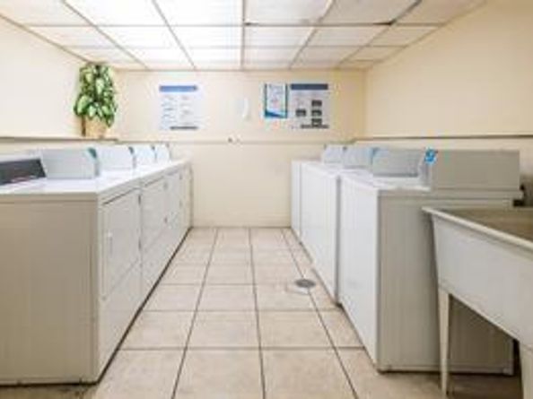 3730 Inverrary Drive 1B, Lauderhill FL 33319