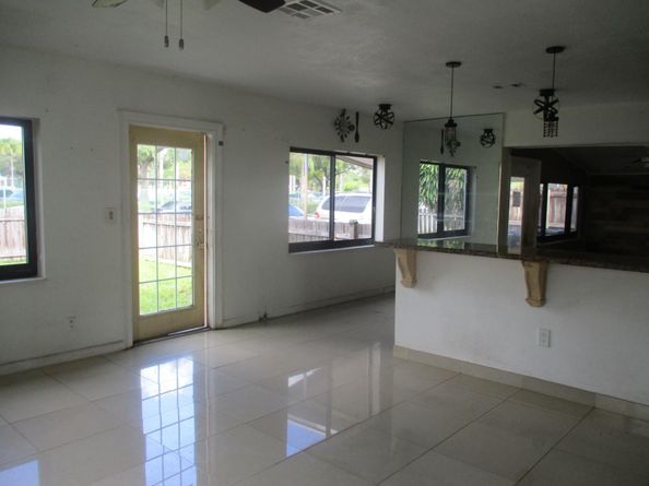 1220 NW 7th Ter, Fort Lauderdale FL 33311