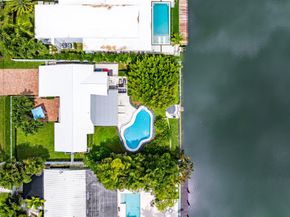 1630 NE 18th Avenue, Fort Lauderdale FL 33305