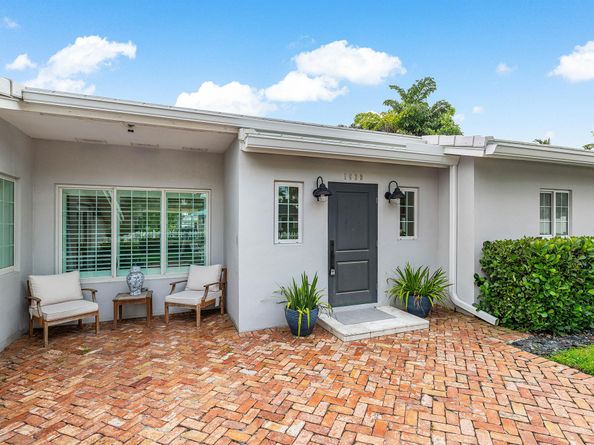 1630 NE 18th Avenue, Fort Lauderdale FL 33305