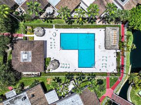 605 Leslie Dr Drive, Hallandale Beach FL 33009