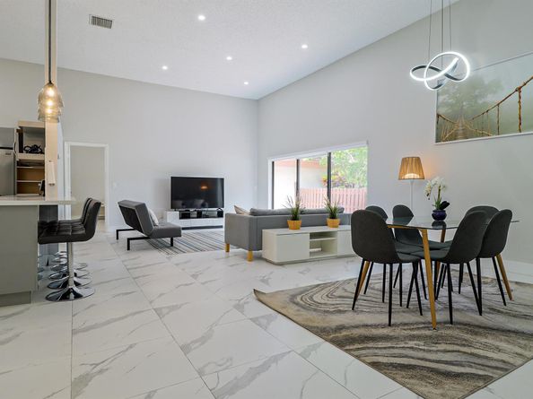605 Leslie Dr Drive, Hallandale Beach FL 33009