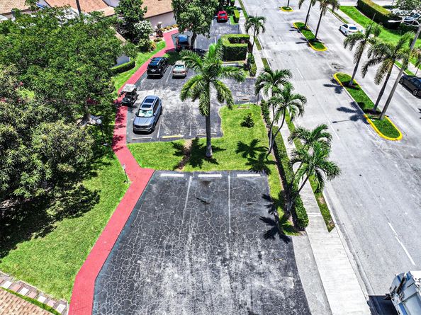 605 Leslie Dr Drive, Hallandale Beach FL 33009