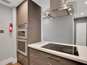 10700 NW 30th Pl 7, Sunrise FL 33322