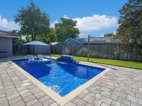 9900 NW 19th Street, Coral Springs FL 33071