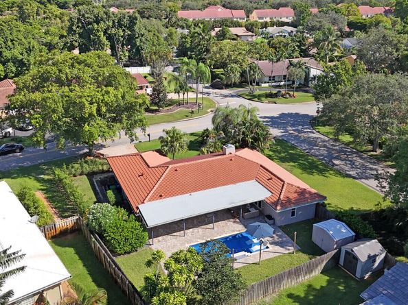 9900 NW 19th Street, Coral Springs FL 33071