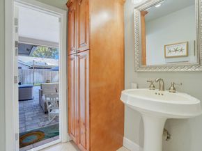 9900 NW 19th Street, Coral Springs FL 33071