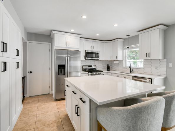 141 St Michaels Court, Jupiter FL 33458