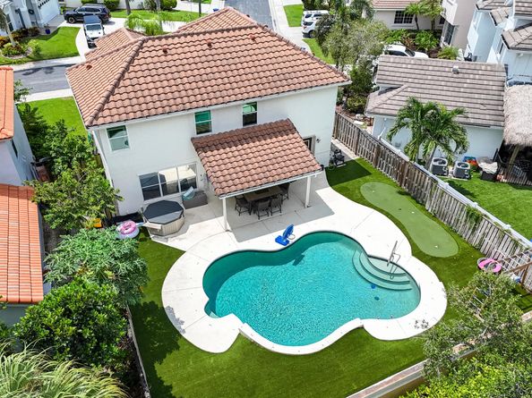 141 St Michaels Court, Jupiter FL 33458