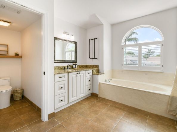 141 St Michaels Court, Jupiter FL 33458