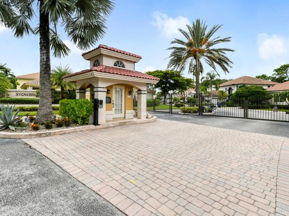 141 St Michaels Court, Jupiter FL 33458