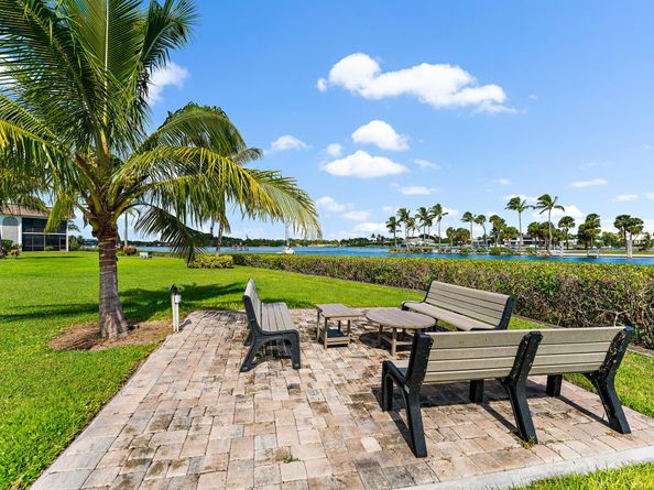 755 Saturn H 206, Jupiter FL 33477