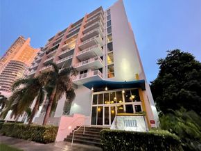 444 NE 30 St 1006, Miami FL 33137