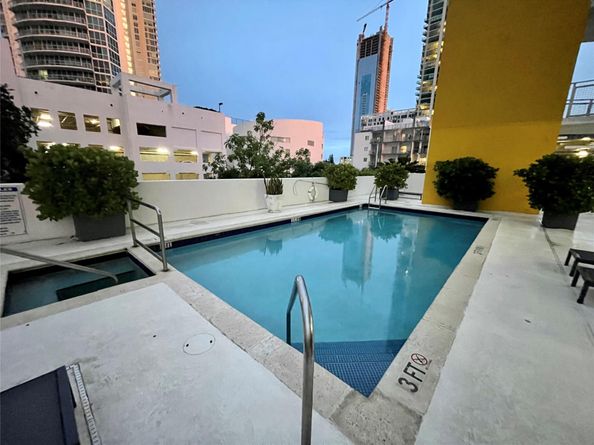 444 NE 30 St 1006, Miami FL 33137