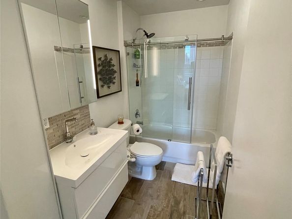 444 NE 30 St 1006, Miami FL 33137