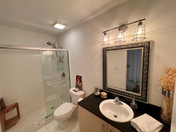 444 NE 30 St 1006, Miami FL 33137