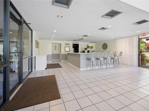 2206 S Cypress Bend Dr 208, Pompano Beach FL 33069