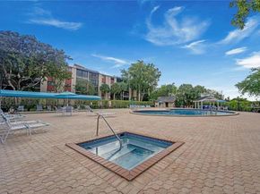 2206 S Cypress Bend Dr 208, Pompano Beach FL 33069