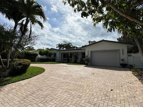 3204 Robbins Rd, Pompano Beach FL 33062