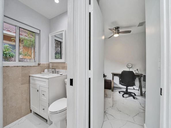 3204 Robbins Rd, Pompano Beach FL 33062