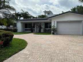 3204 Robbins Rd, Pompano Beach FL 33062