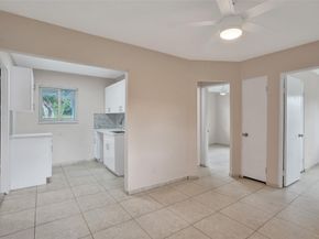 5903 Mckinley St, Hollywood FL 33021