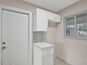 5903 Mckinley St, Hollywood FL 33021