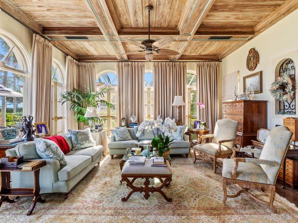 245 Valencia Road, West Palm Beach FL 33401