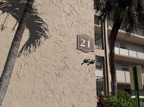 725 Lori Drive 107, Palm Springs FL 33461